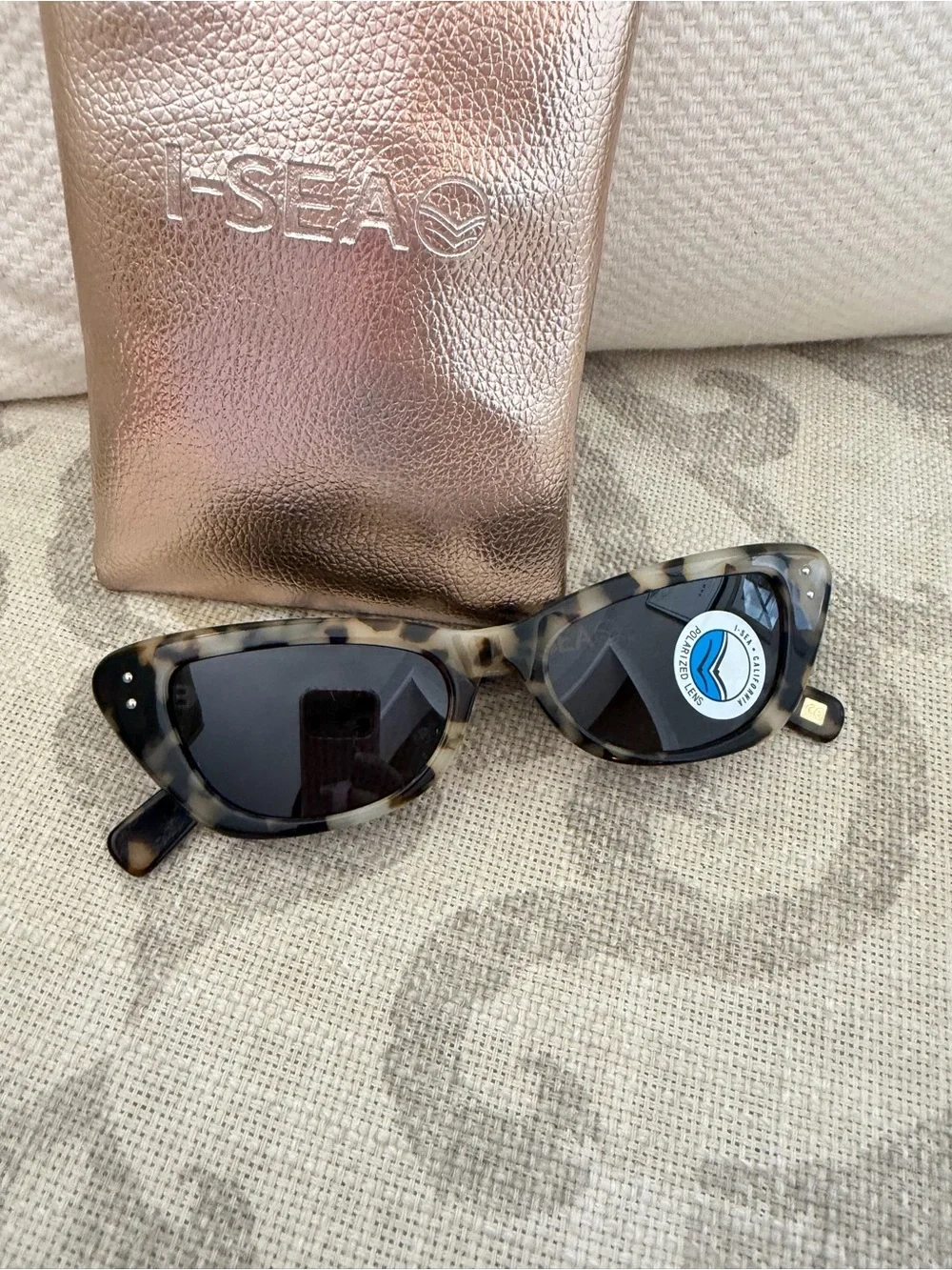 ISea light tortoise